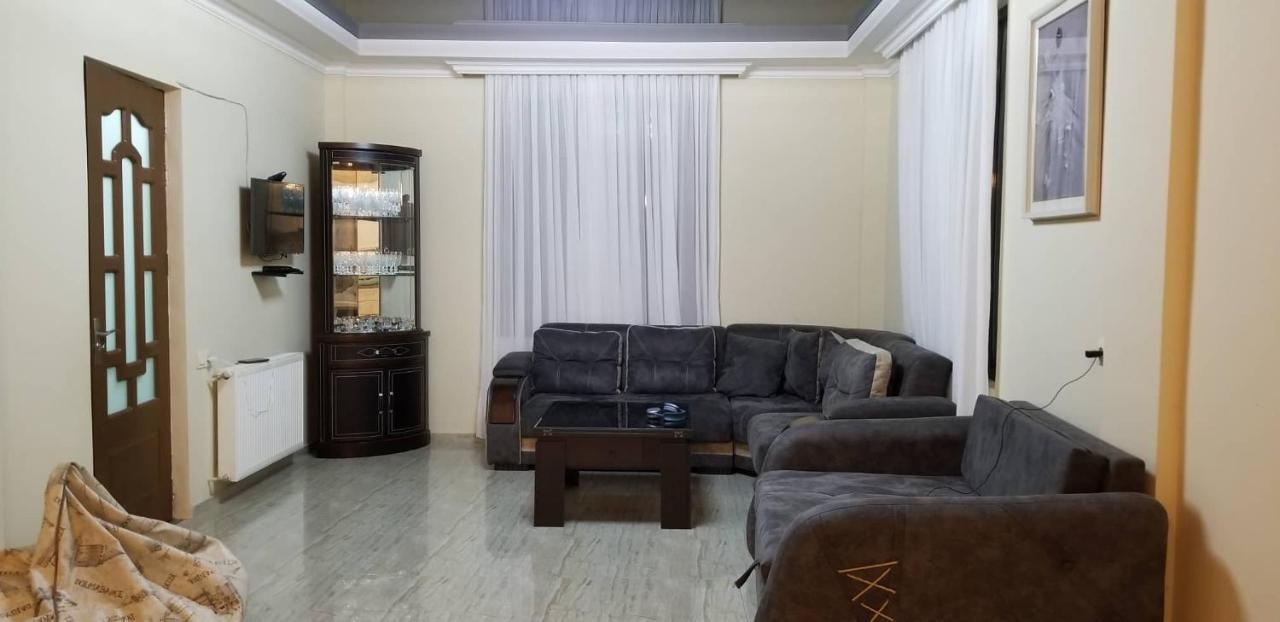 Mate'S Guest House Кобулети Екстериор снимка