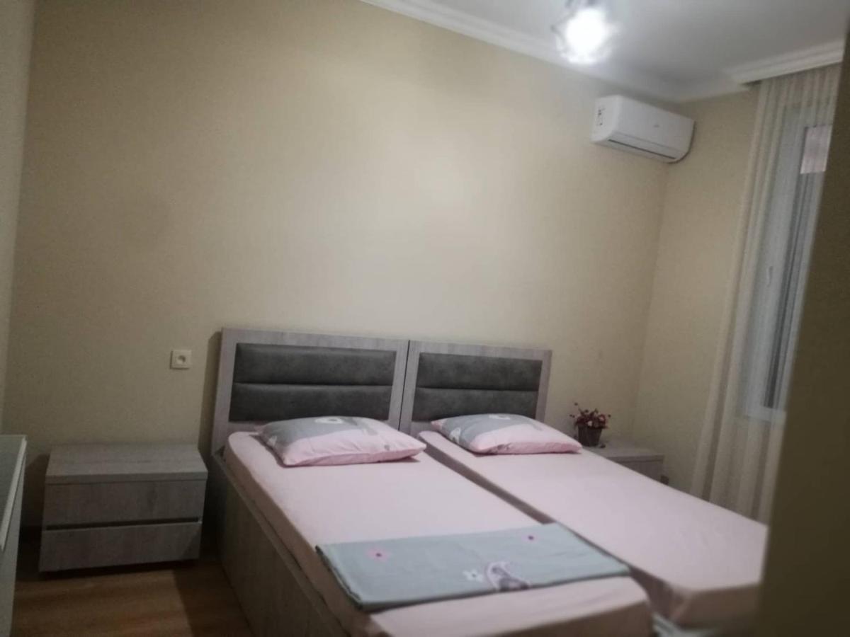 Mate'S Guest House Кобулети Екстериор снимка