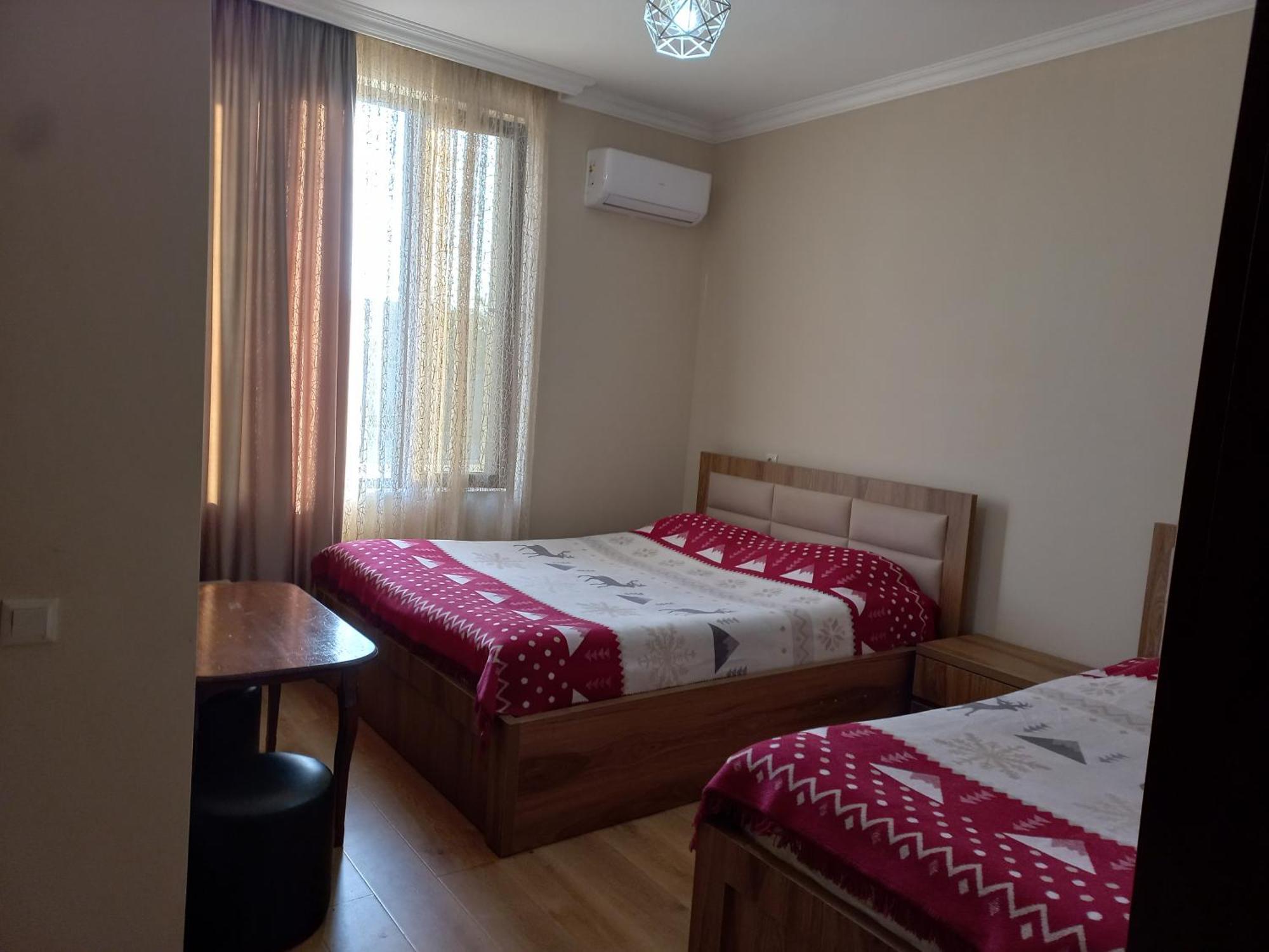 Mate'S Guest House Кобулети Екстериор снимка